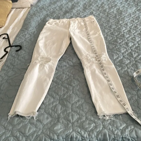 Mother, high waisted, looker ankle fray, white jeans waist size 27