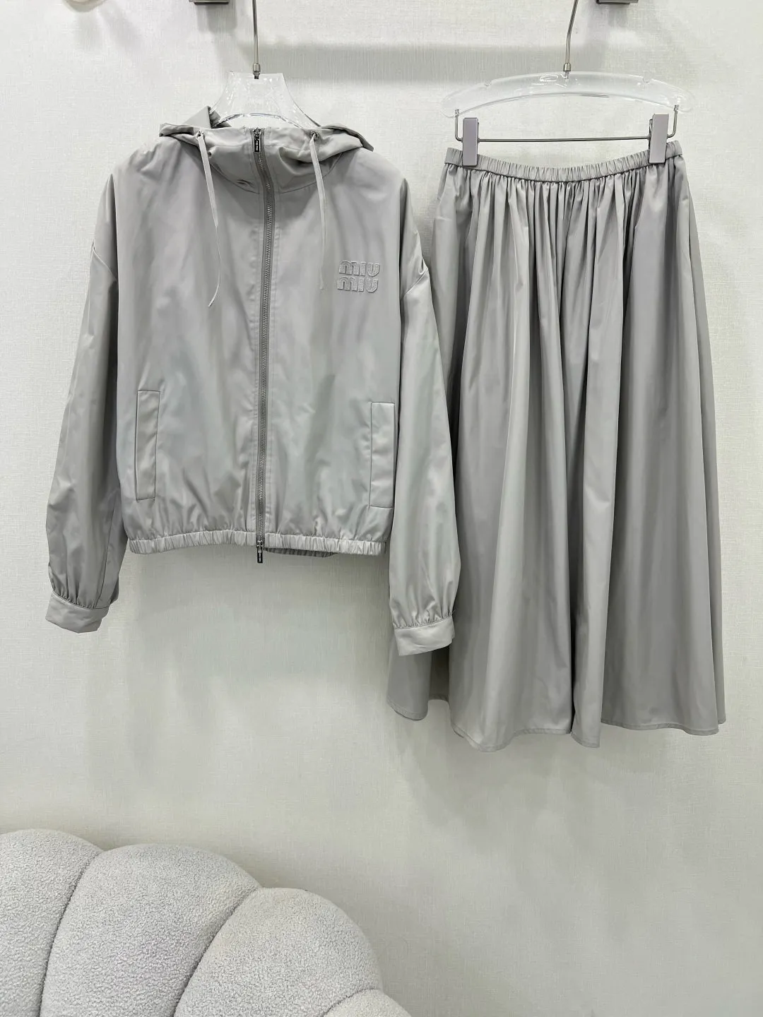 MU 25 new skirt