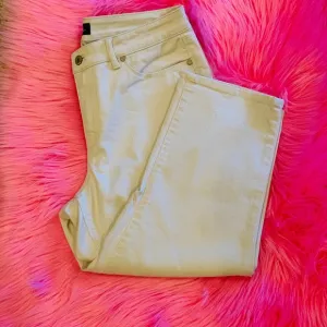 Petite Talbots Five Pocket Capri Jeans