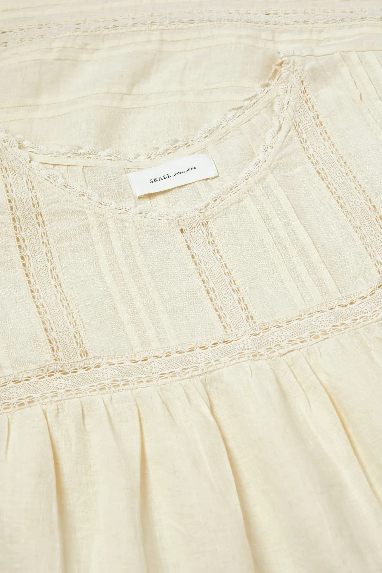 Pristine dress in buttermilk