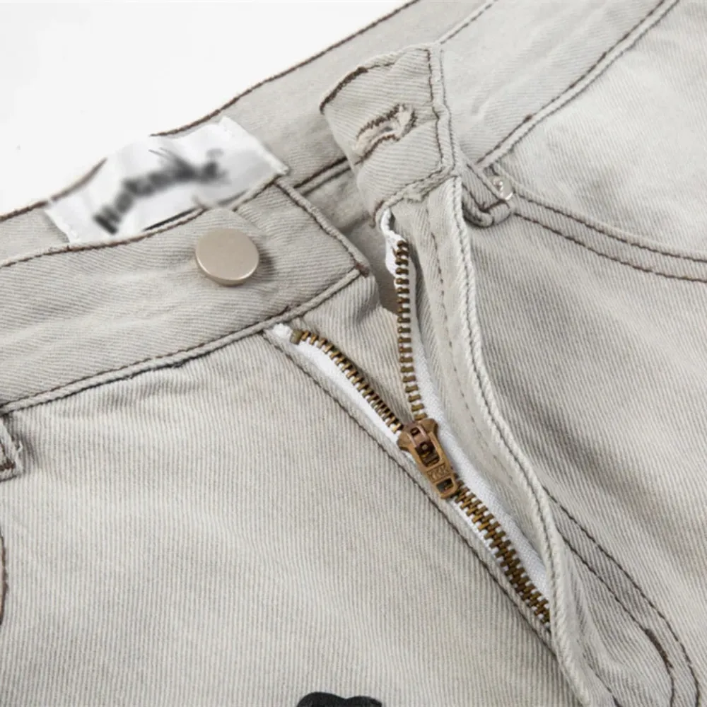 "American Cross Embroidery Pre-Made Hole" Jeans