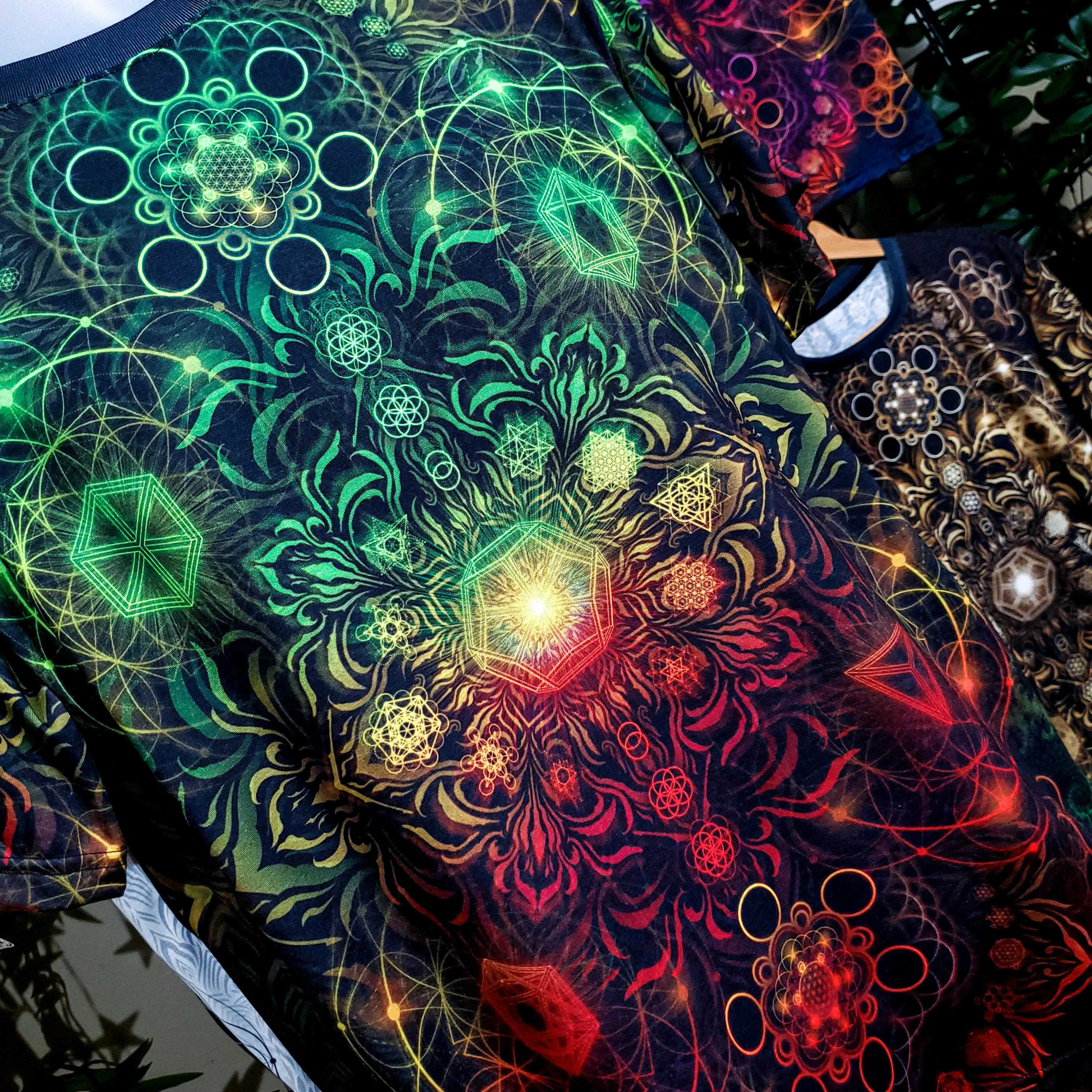 "Elements Sacred Geometry" V5 Rasta AOP Crew - Yantrat Design