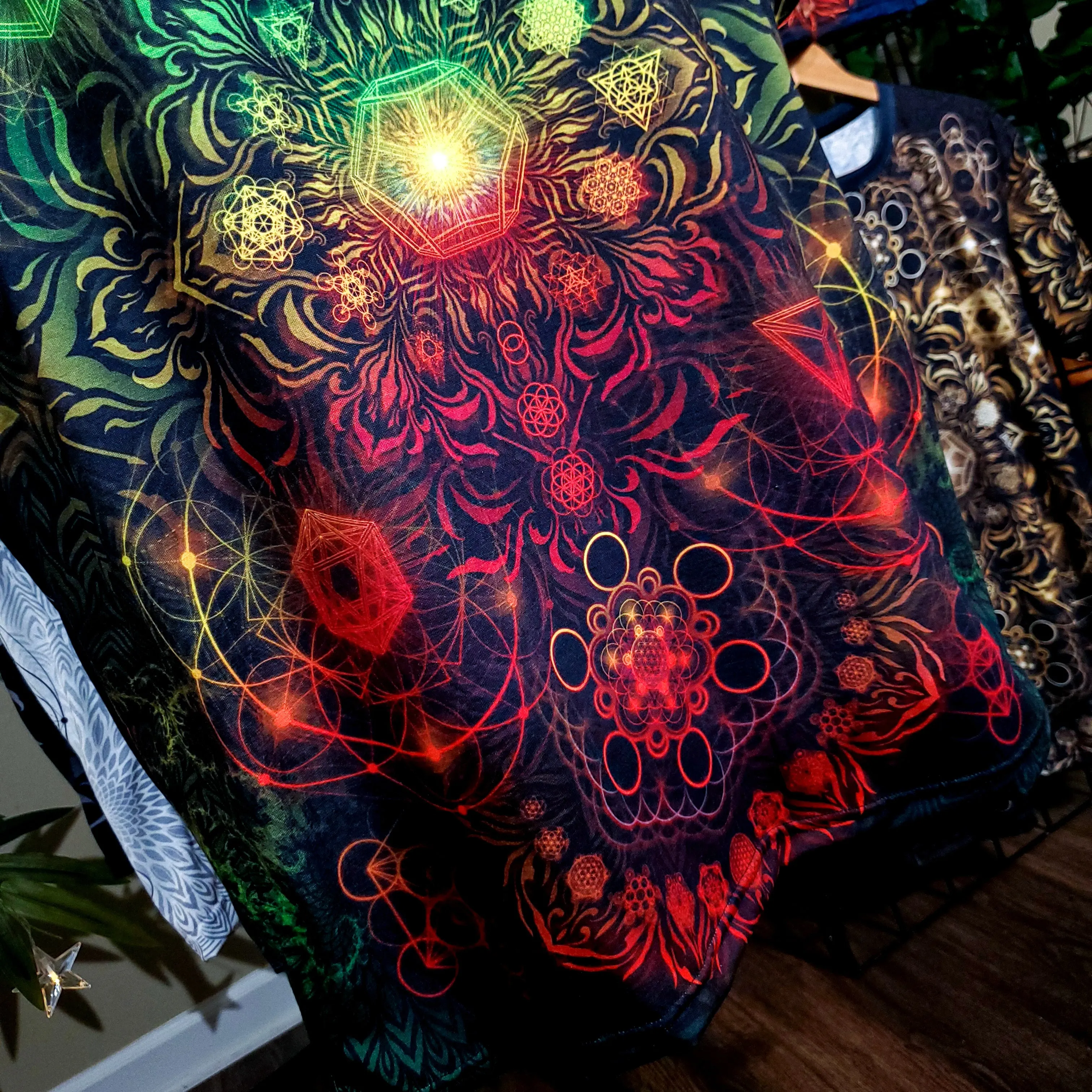 "Elements Sacred Geometry" V5 Rasta AOP Crew - Yantrat Design
