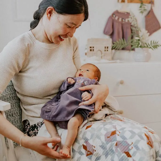 Robe cache-couche à manches longues en velours côtelé, naissance || Long-sleeved bodysuit dress in corduroy, newborn