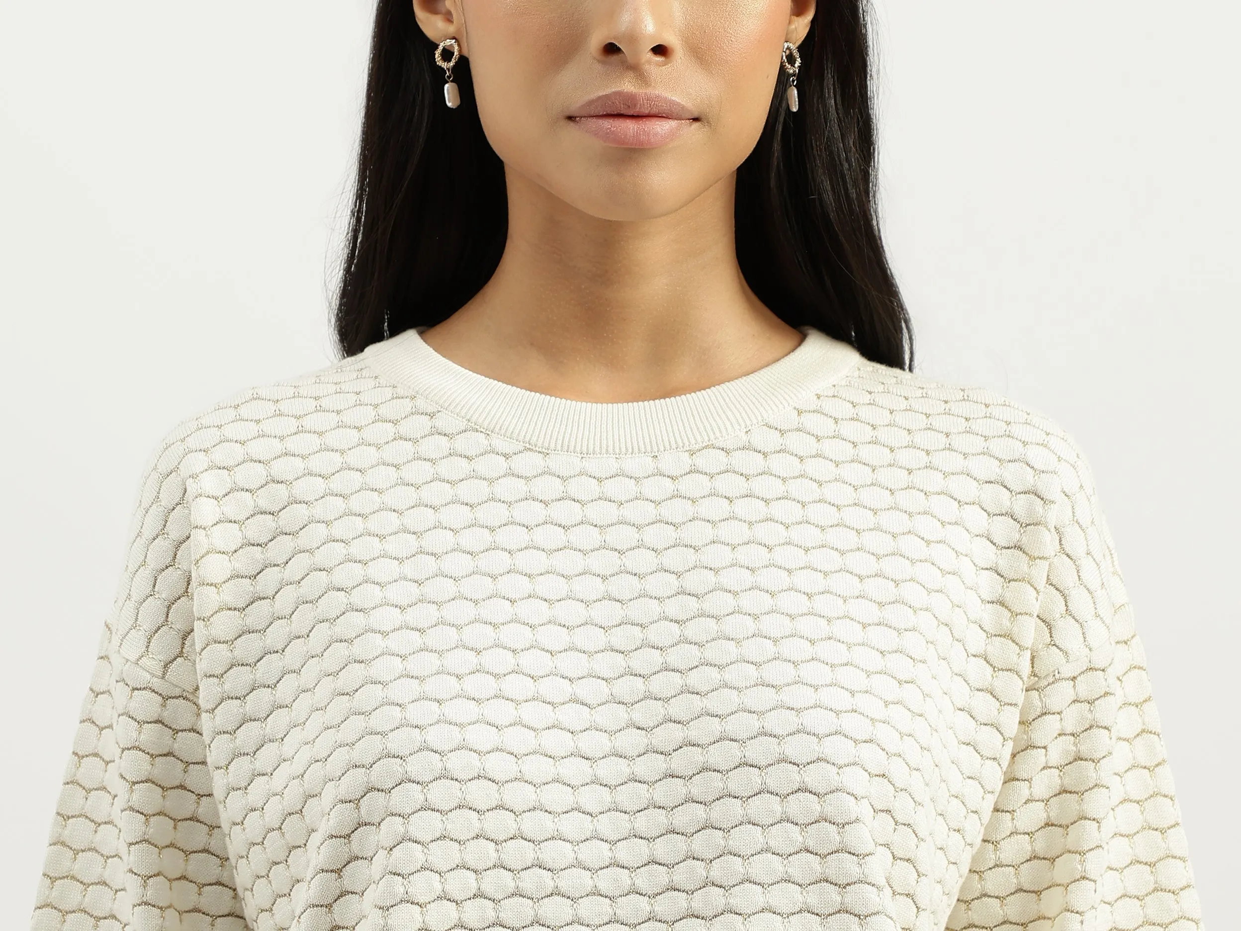 Round Neck Textured Sweatshirts