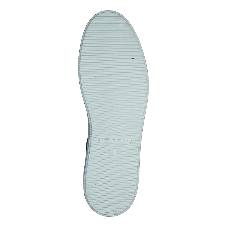 Salasi L Black