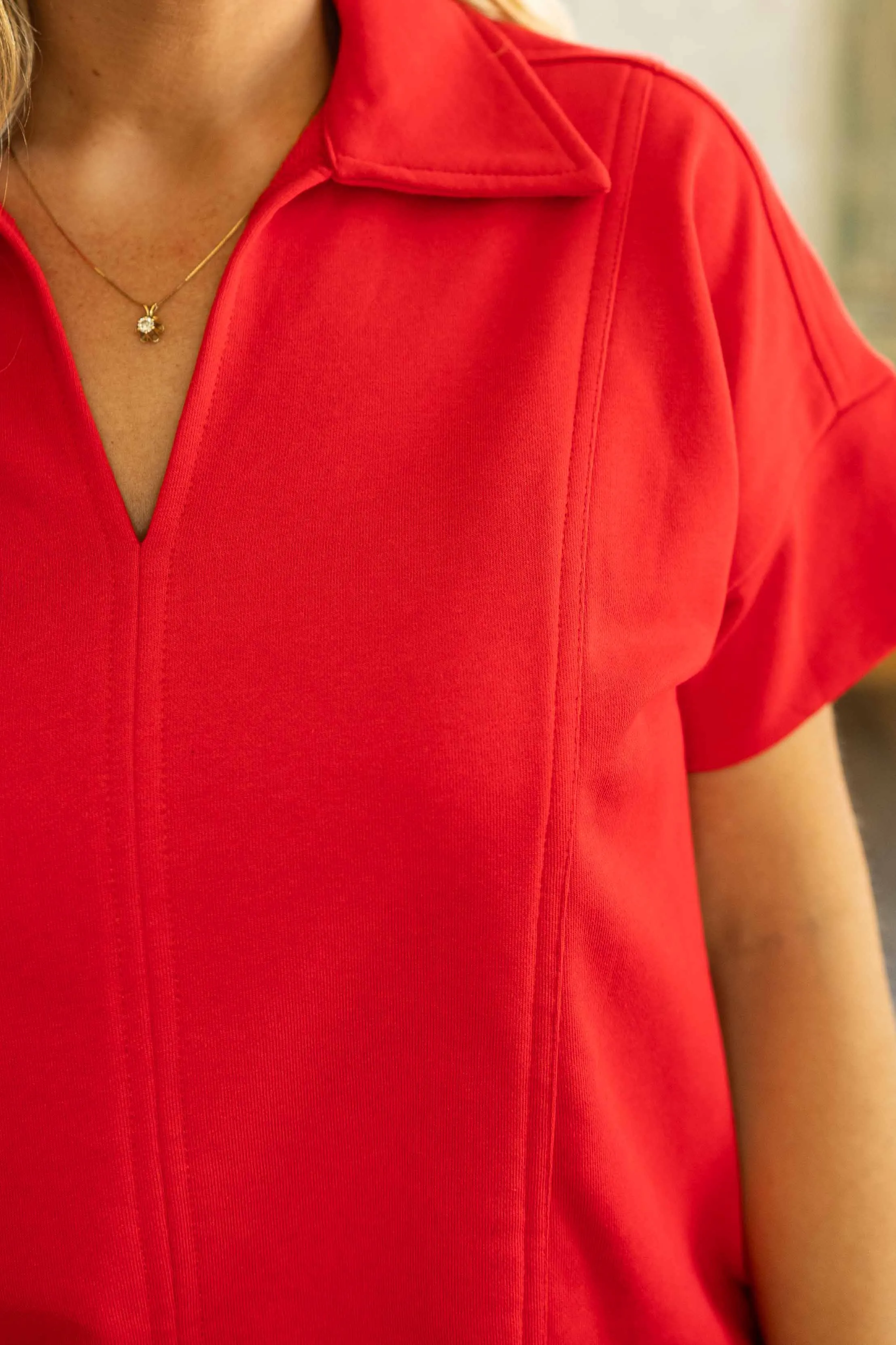 SCARLET TOP