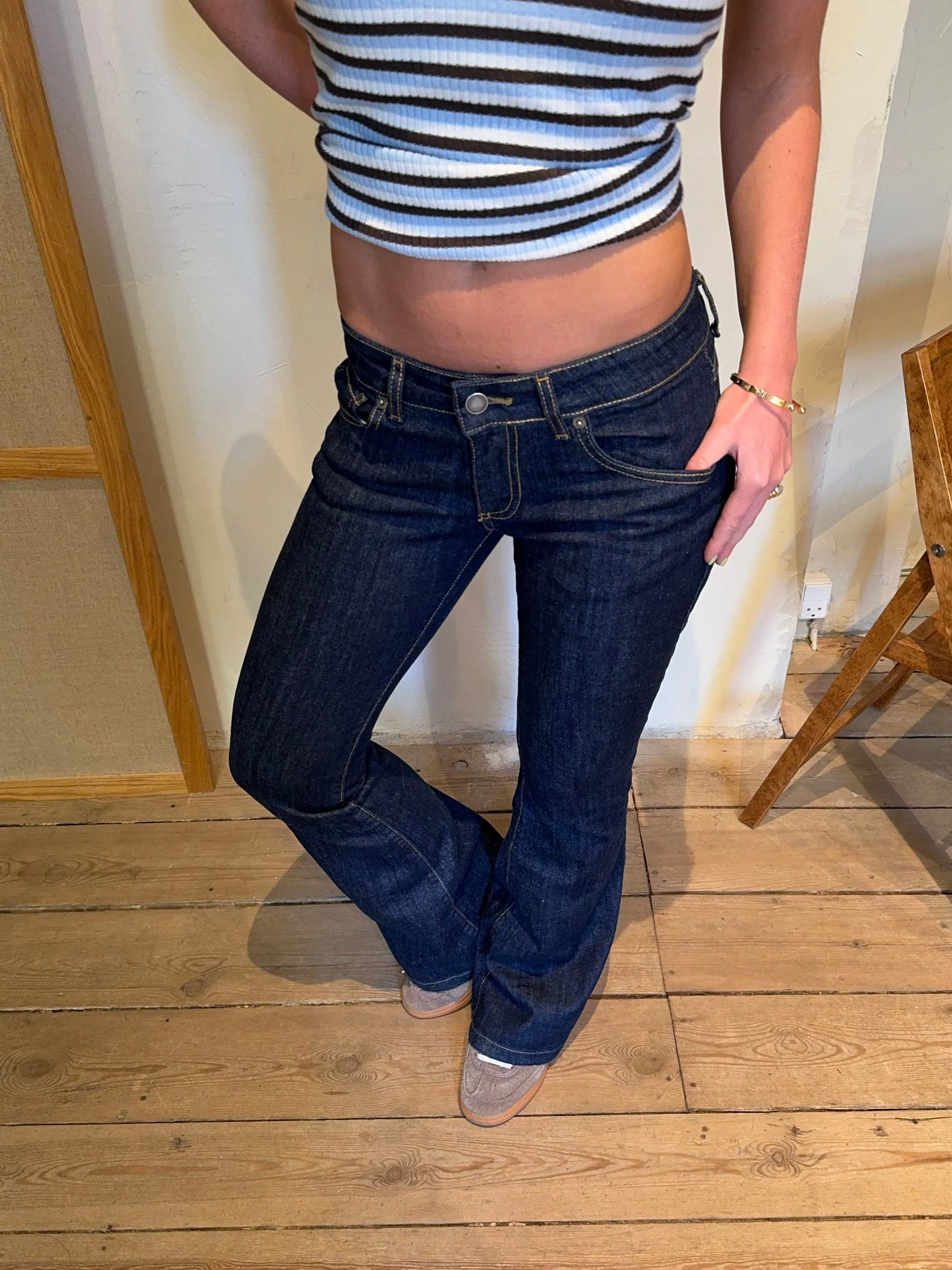 Senia bootcut jeans - Mørk denim