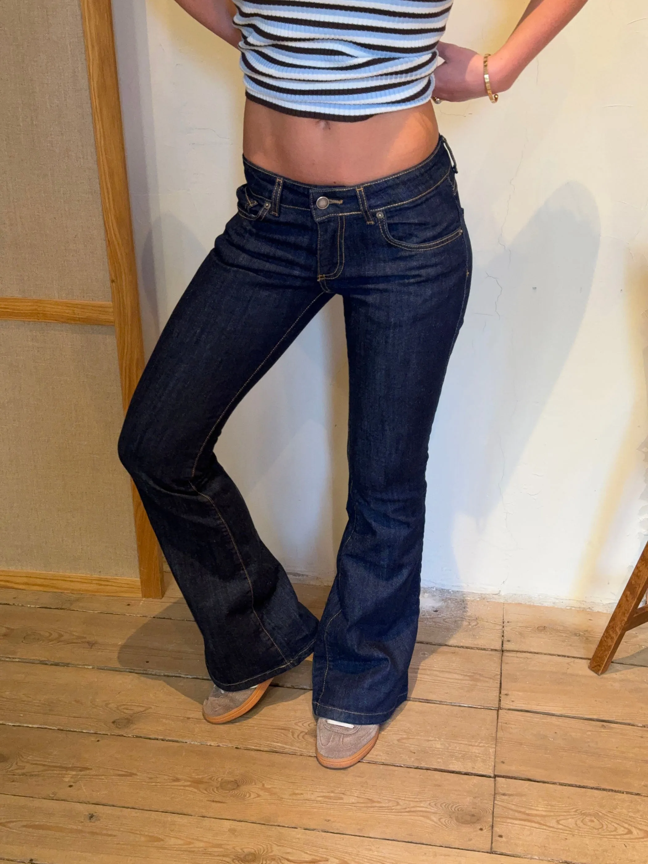 Senia bootcut jeans - Mørk denim