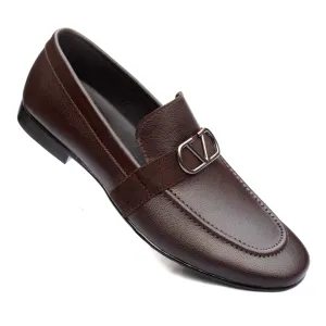 Sleek Brown Formal Shoes for Men with Buckle Accent MR335