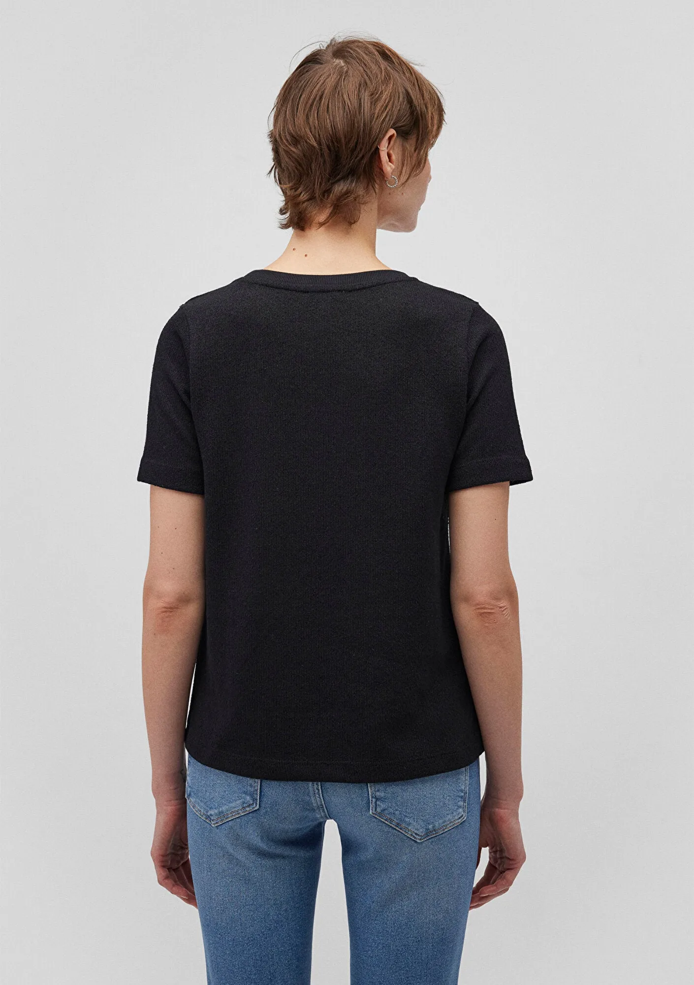 Textured Black Basic T-Shirt