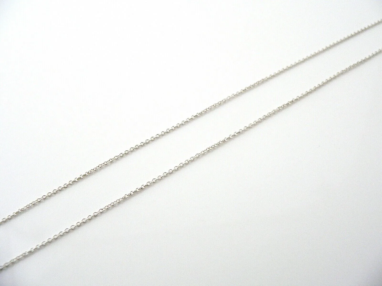 Tiffany & Co Silver Heart Necklace Pendant Charm Chain Modern Geometric Gift