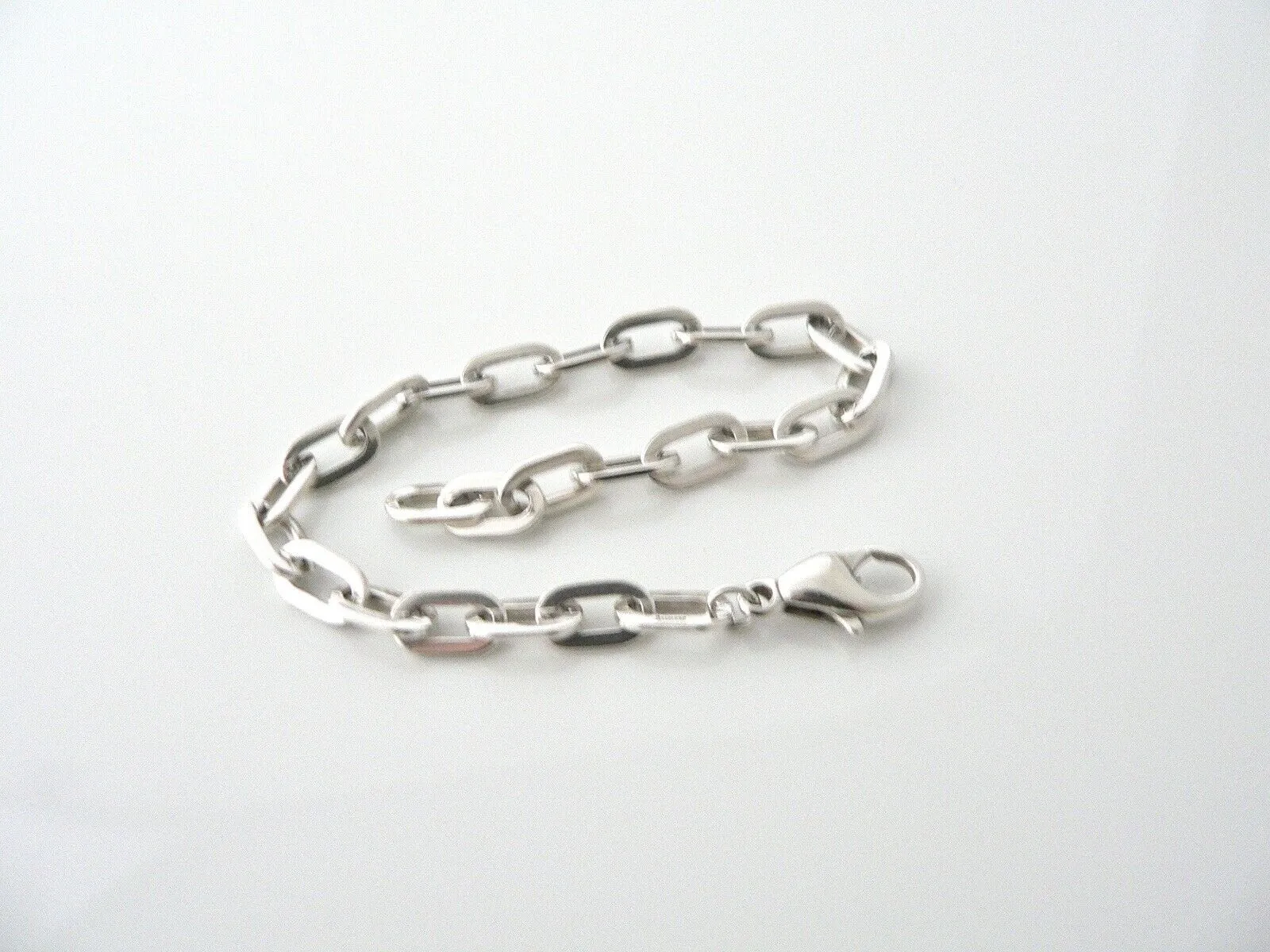 Tiffany & Co Silver Oval Links Bracelet Bangle Chain Gift Love 8 Inch Statement