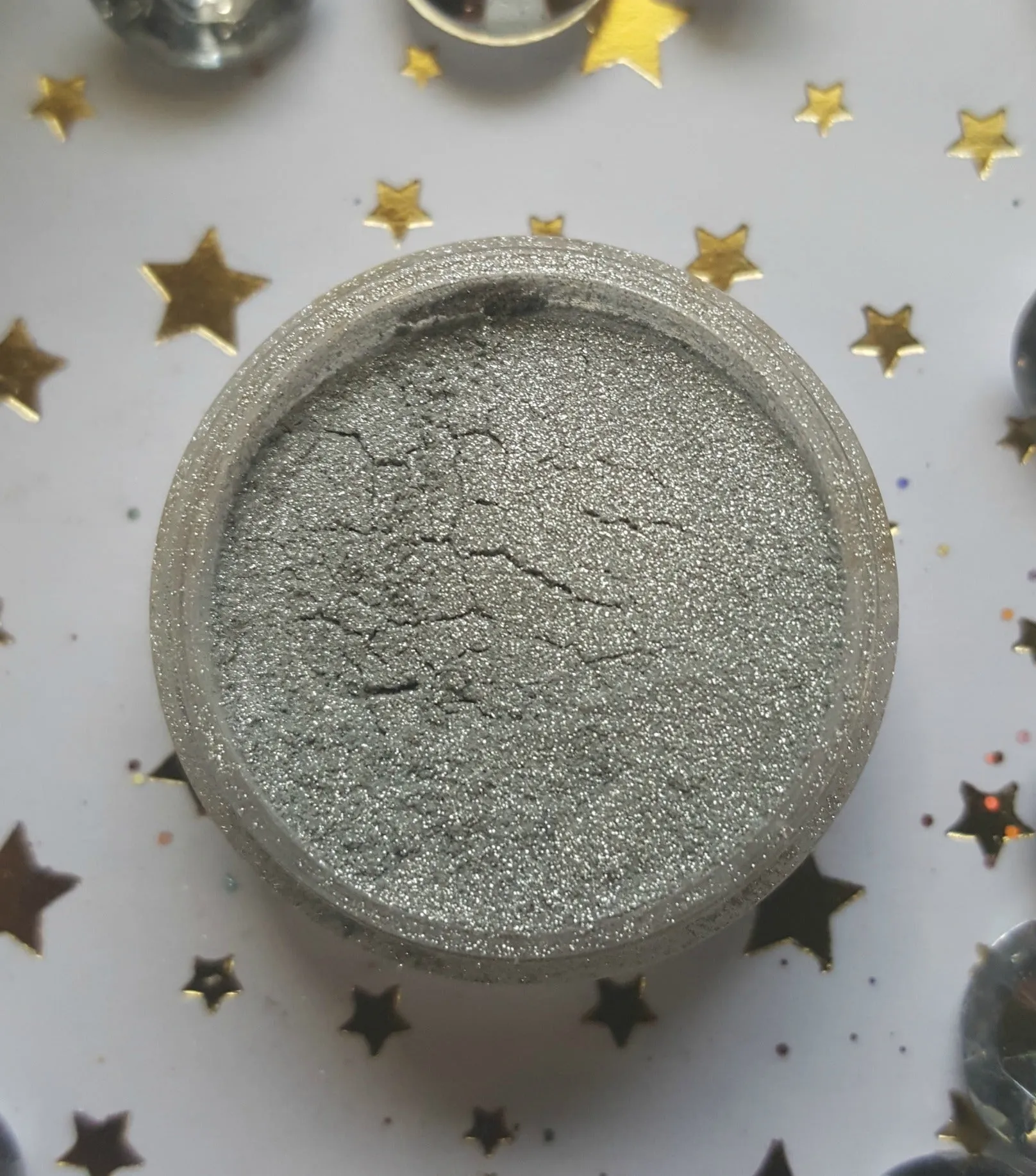 UFO Loose Eyeshadow