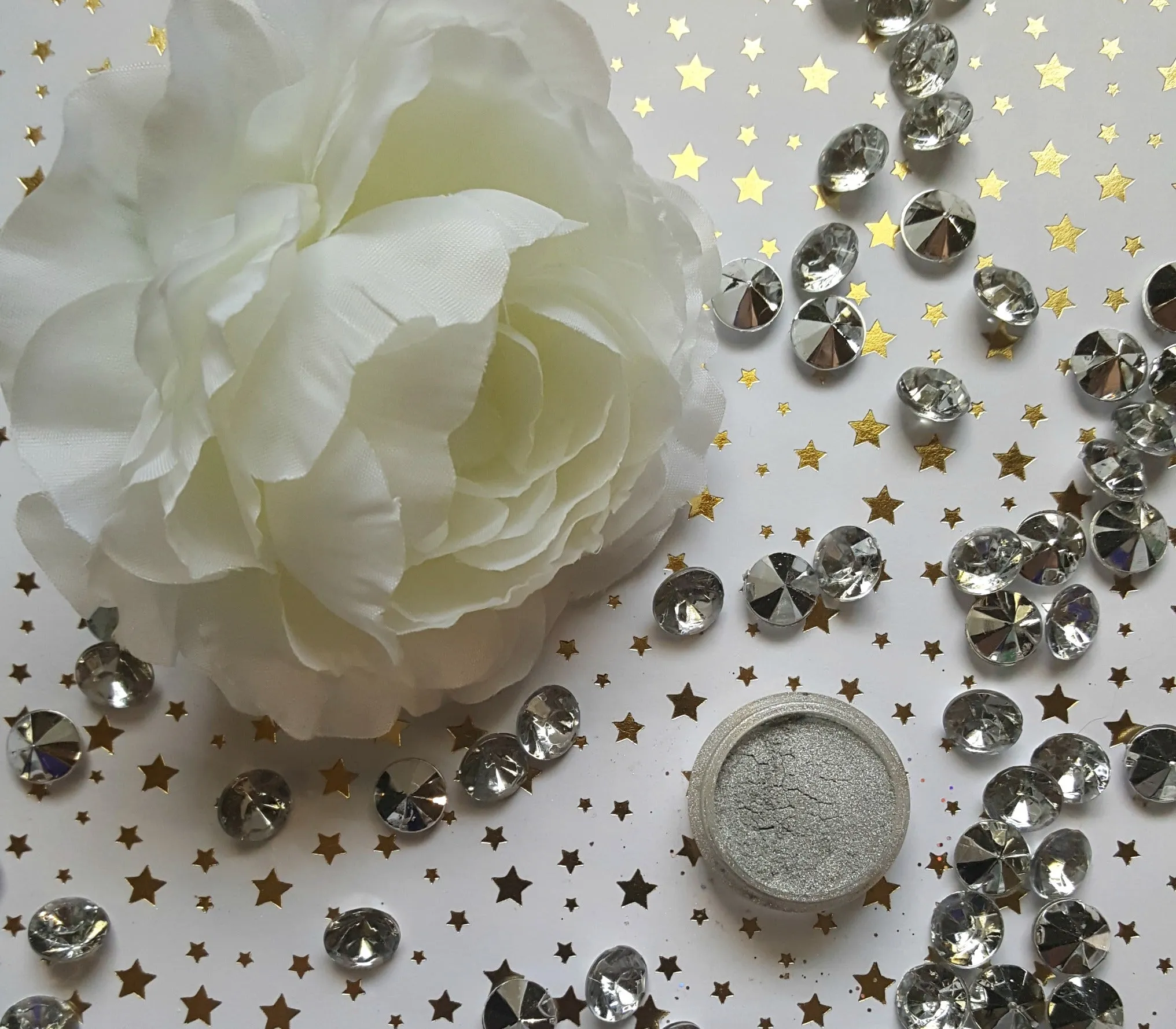 UFO Loose Eyeshadow