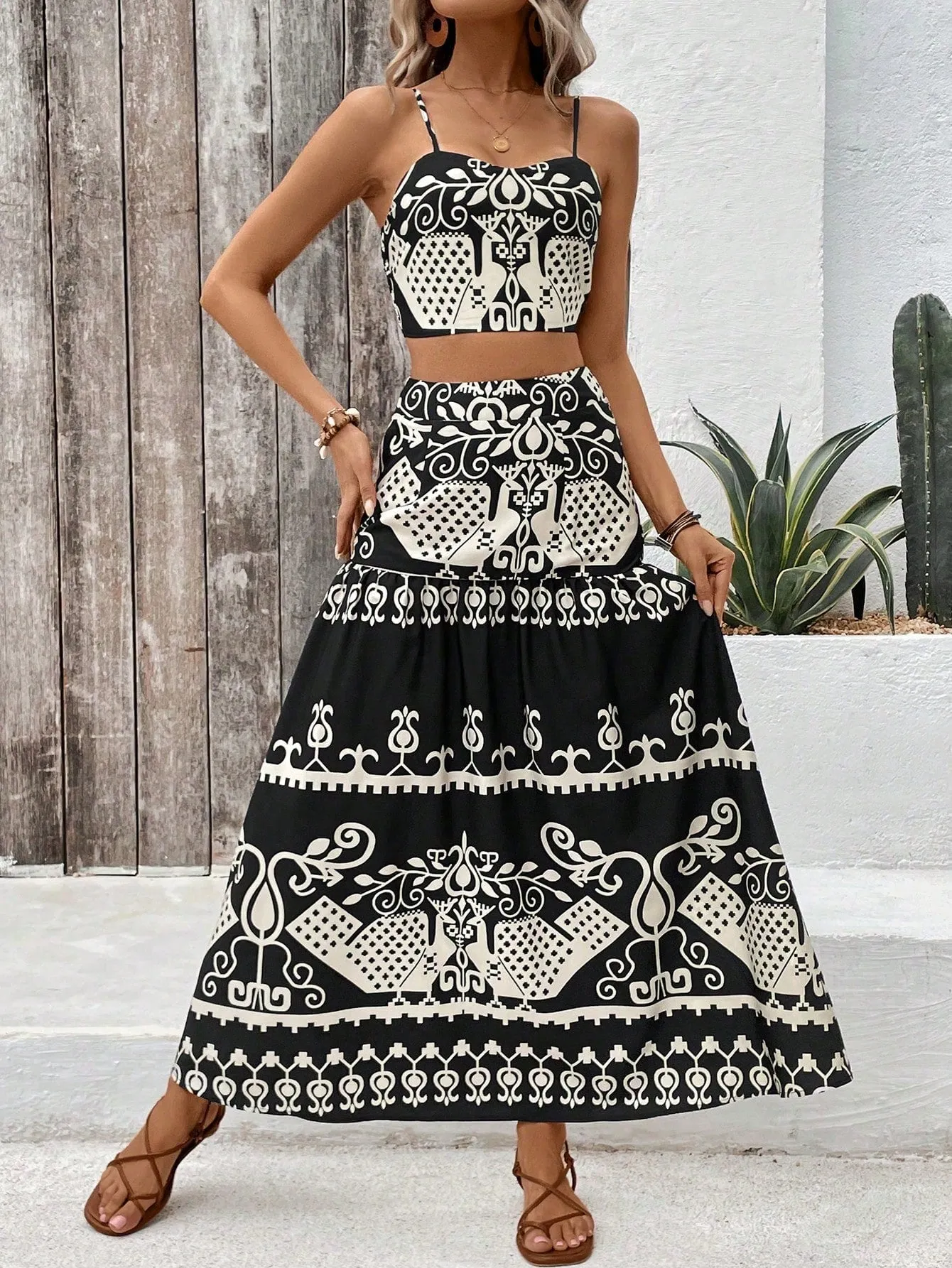 VCAY Vintage Printed Spaghetti Strap Maxi Dress Two Piece Set For Summer Vacation