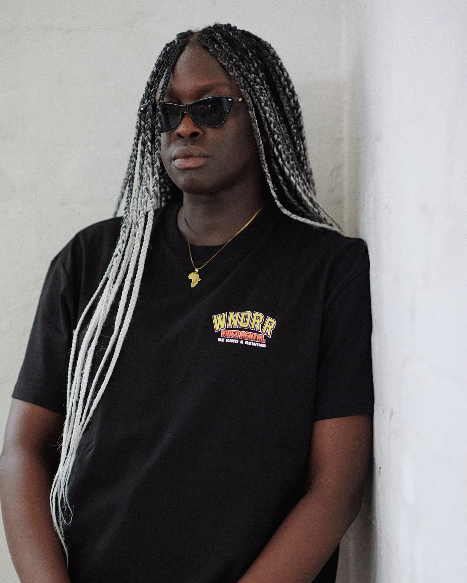 VIDEO RENTAL BOX FIT TEE - BLACK