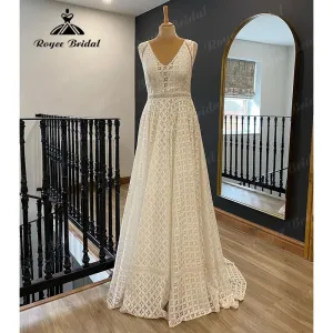 Vintage V Neckline Sleeveless Lace Wedding Dress for Women  Bridal Wedding Gown Custom Made sukienka na wesele Roycebridal