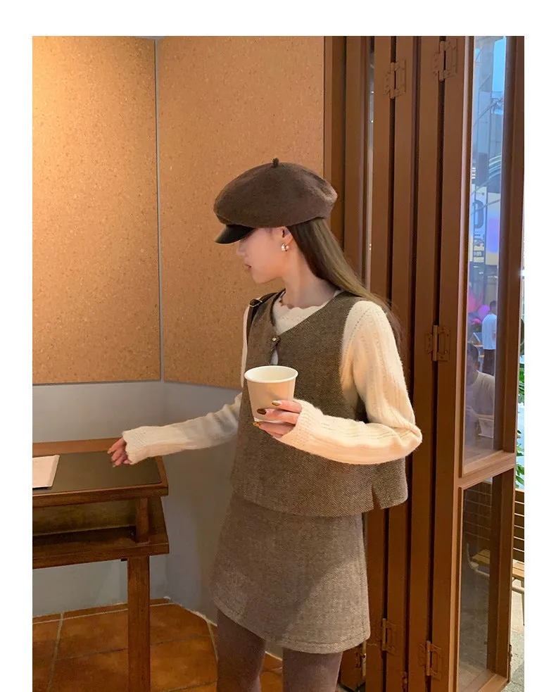 Vintage wool vest top   skirt set